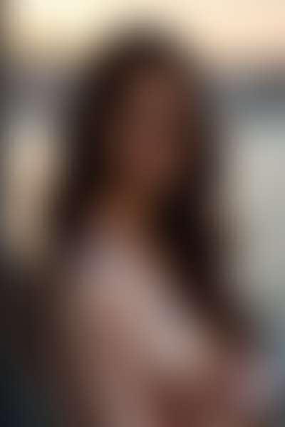 Elif photo 14